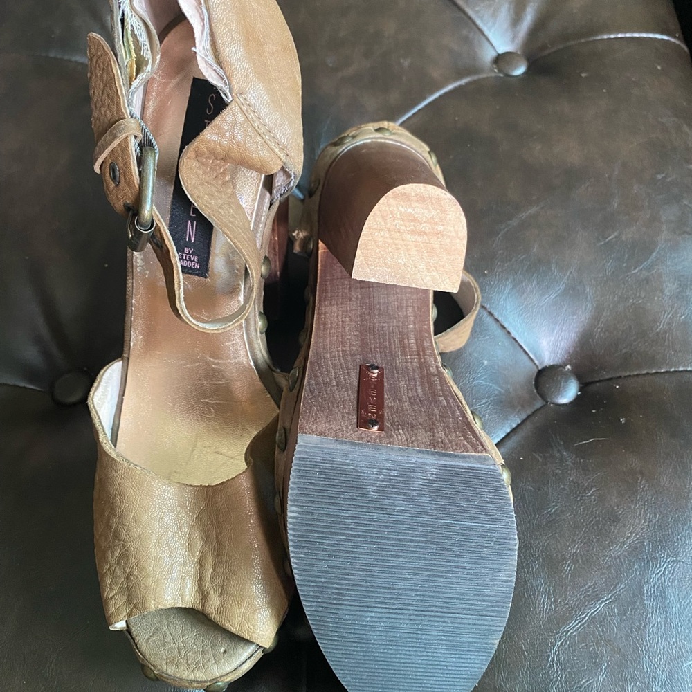 Never Worn Leather Upper size 8.